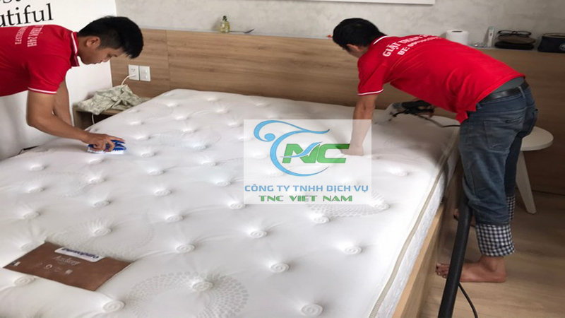 Giặt đệm tại Hai Bà Trưng